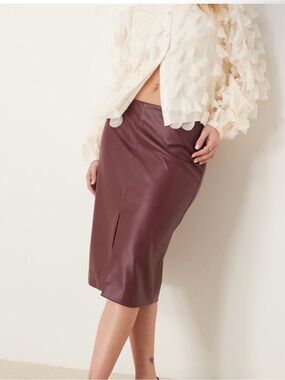 Abercrombie & Fitch Faux Leather Midi Pencil Skirt in Burgundy